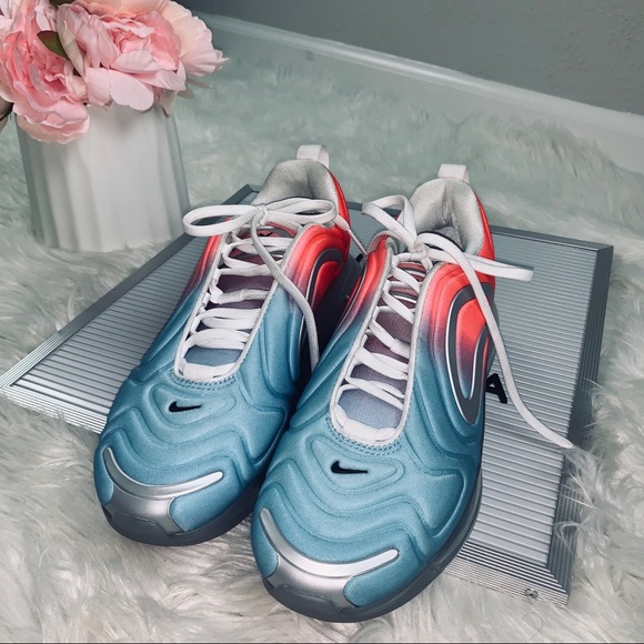 pink sea air max 720